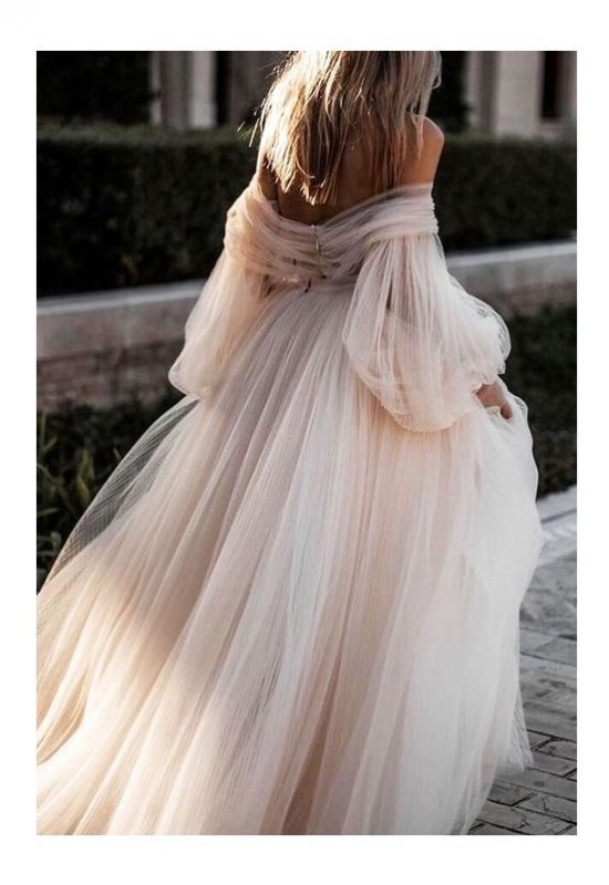 Нежные и летящие свадебные платья