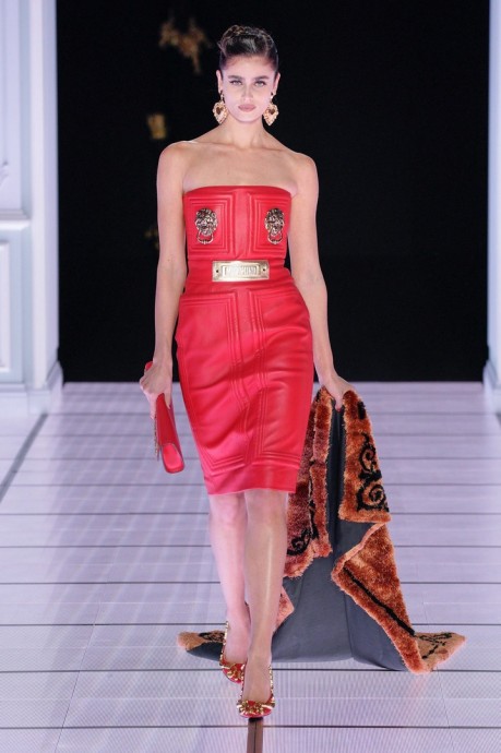 Коллекция Moschino Ready-To-Wear Осень-Зима 2022/2023