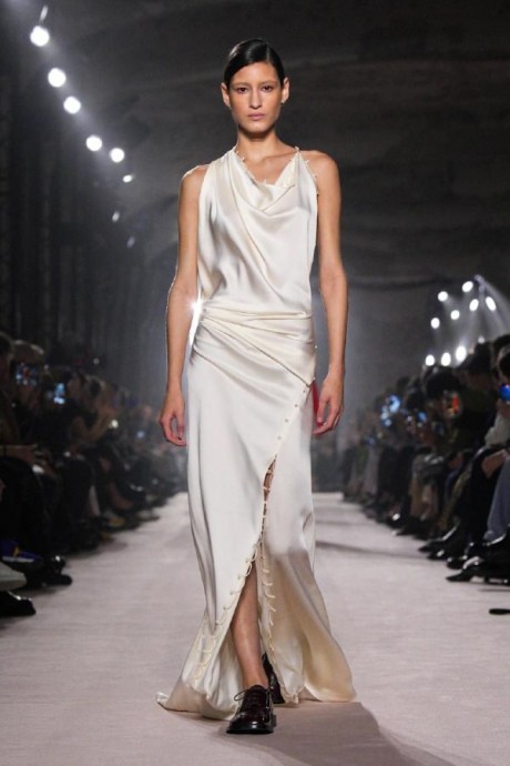 Коллекция Victoria Beckham Ready-To-Wear Осень-Зима 2025-2026 Коллекция Victoria Beckham Ready-To-Wear Осень-Зима 2025-2026