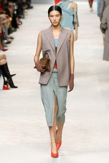 Лучшие в моде: Fendi Spring/Summer 2024 RTW Collection Лучшие в моде: Fendi Spring/Summer 2024 RTW Collection