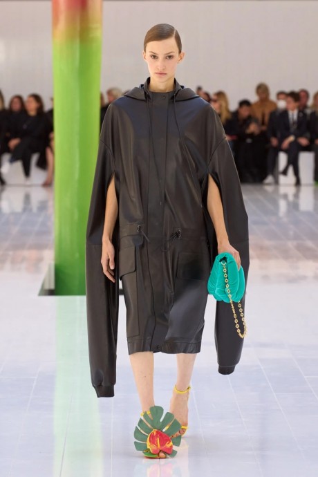 Коллекция Loewe Ready-To-Wear Весна-Лето 2023