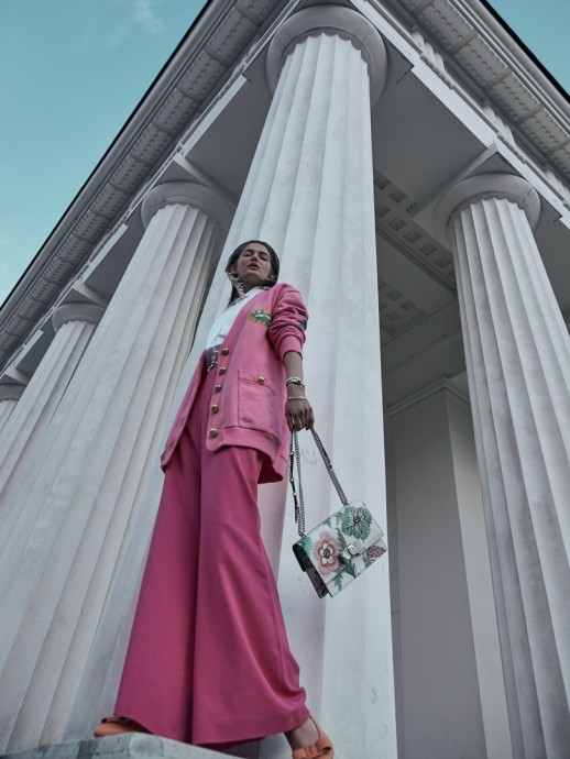 Simona Godal в фотосессии для Vogue Ukraine. Фотограф Olga Rubio Dalmau Simona Godal в фотосессии для Vogue Ukraine. Фотограф Olga Rubio Dalmau