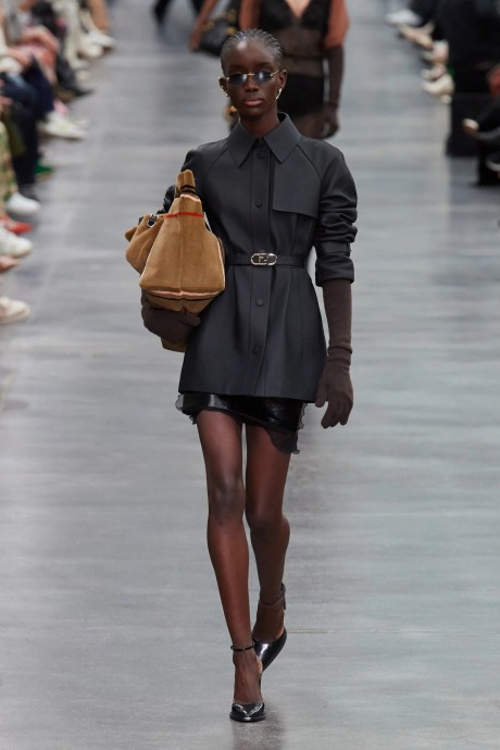 Коллекция Fendi Ready-To-Wear Осень-Зима 2022/2023