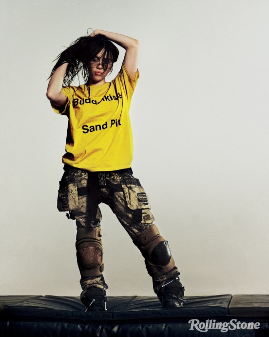 Билли Айлиш (Billie Eilish) в фотосессии для журнала Rolling Stone (2024) Билли Айлиш (Billie Eilish) в фотосессии для журнала Rolling Stone (2024)