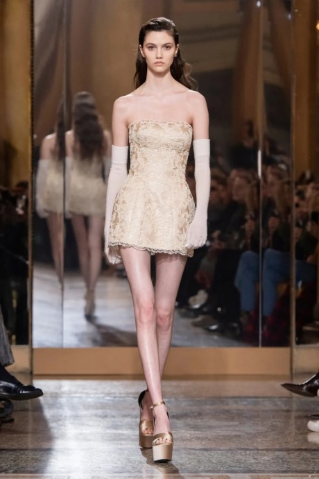 Коллекция Ermanno Scervino Ready-To-Wear Осень-Зима 2023