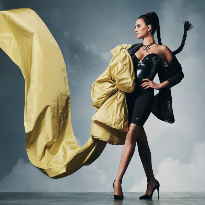 Пенелопа Крус (Penelope Cruz) в фотосессии для журнала Vogue Spain (2022)