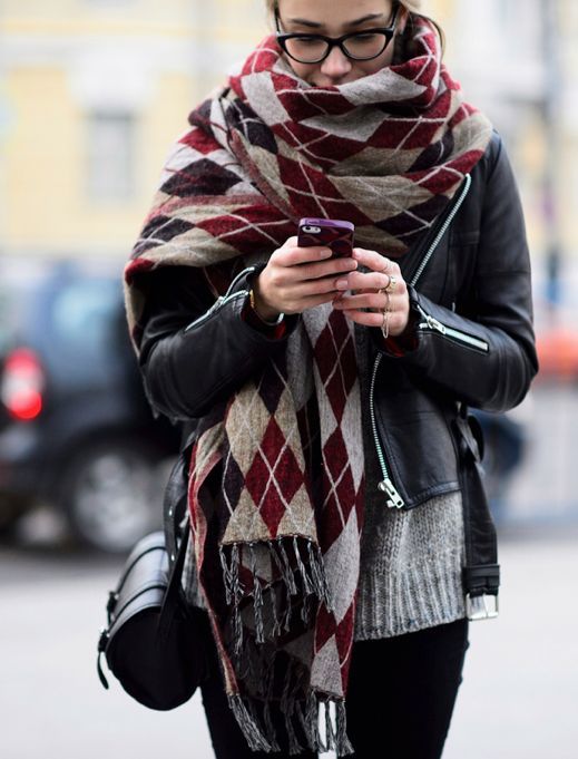 Шарф-одеяло (Blanket Scarf): 10 стильных идей, как его носить Шарф-одеяло (Blanket Scarf): 10 стильных идей, как его носить