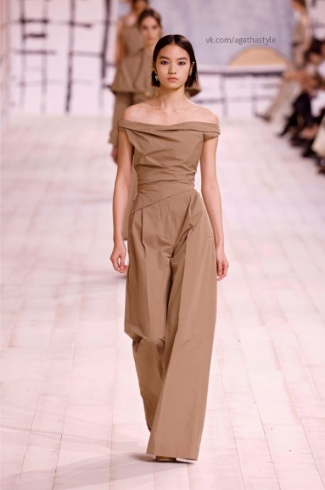Коллекция Christian Dior Spring/Summer 2024 Haute Couture Коллекция Christian Dior Spring/Summer 2024 Haute Couture