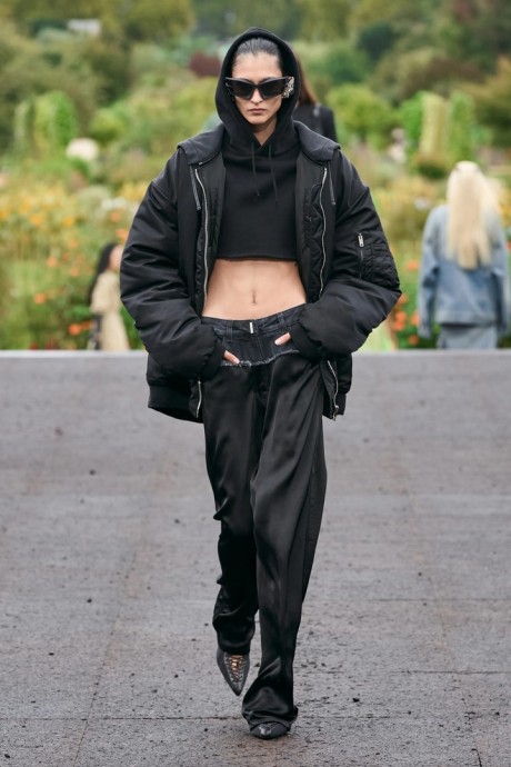 Весенняя коллекция Givenchy 2024 Ready-to-Wear