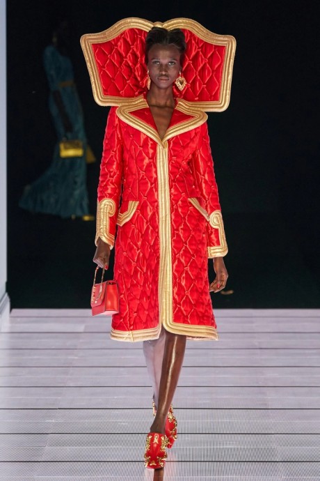 Коллекция Moschino Ready-To-Wear Осень-Зима 2022/2023