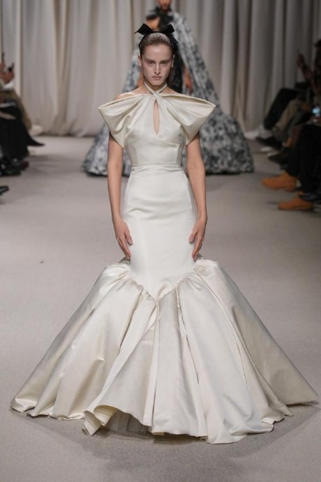 Коллекция Giambattista Valli Haute Couture Весна-Лето 2024 Коллекция Giambattista Valli Haute Couture Весна-Лето 2024