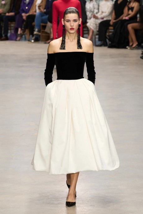 Обзор коллекции Carolina Herrera Fall 2024 Ready-to-Wear Обзор коллекции Carolina Herrera Fall 2024 Ready-to-Wear