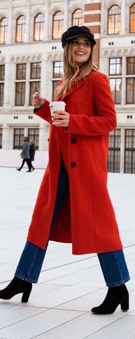 Трендовые образы с роскошным красным пальто для осени