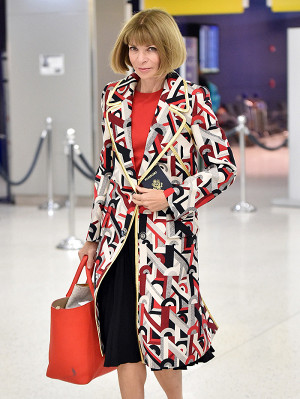 Look! Anna Wintour Look! Anna Wintour