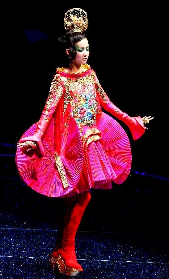 GUO PEI Fashion Shows. part 2