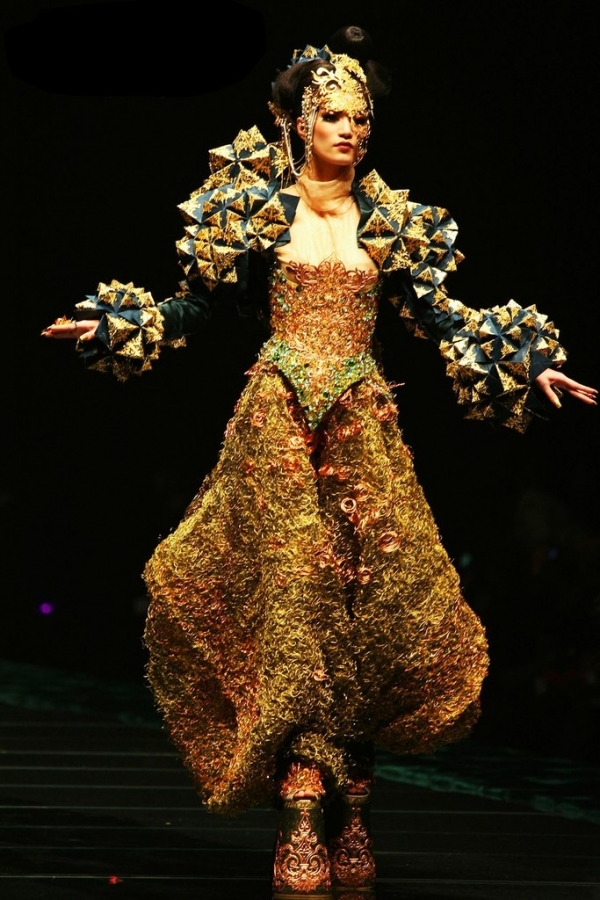 GUO PEI Fashion Shows. part 2