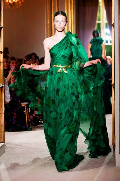 GIAMBATTISTA VALLI Couture Fall 2012. part 1