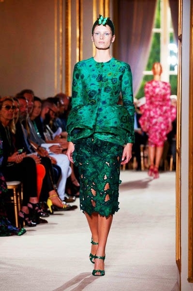 GIAMBATTISTA VALLI Couture Fall 2012. part 1