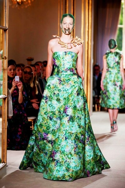GIAMBATTISTA VALLI Couture Fall 2012. part 1 GIAMBATTISTA VALLI Couture Fall 2012. part 1
