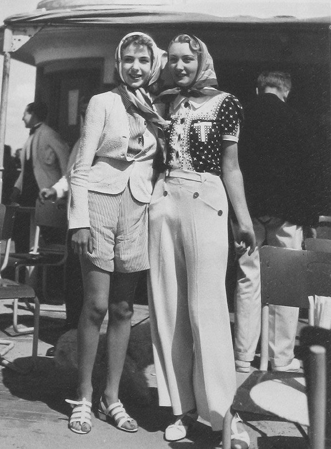 Женские брюки на фотографиях 1930-х годов. Женские брюки на фотографиях 1930-х годов.