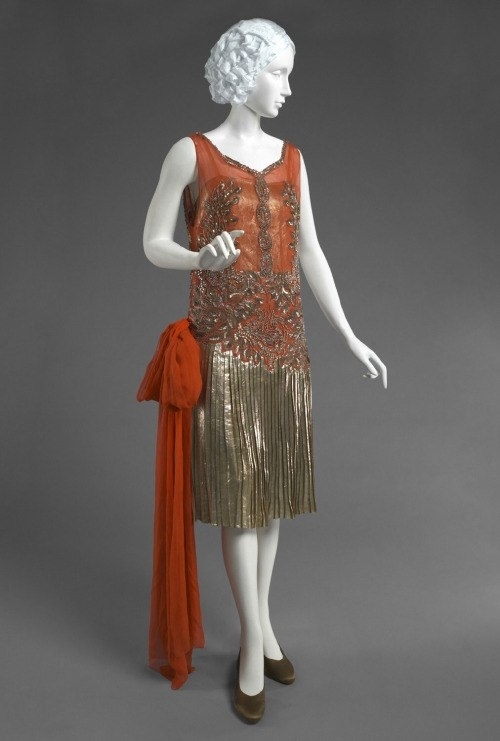 Оттенки оранжевого в моде 1900-1930-х годов. Оттенки оранжевого в моде 1900-1930-х годов.