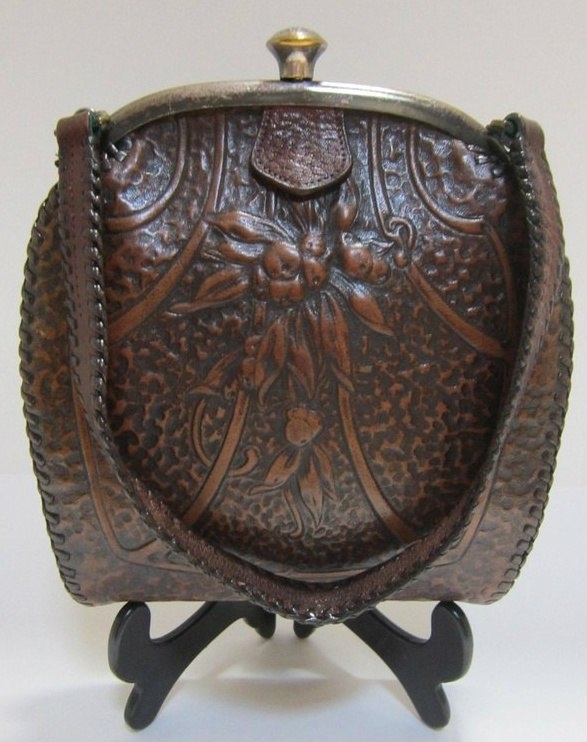 Кожаные сумочки 1910-х годов. Кожаные сумочки 1910-х годов.