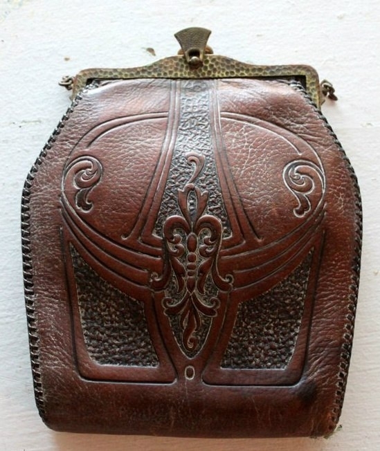Кожаные сумочки 1910-х годов. Кожаные сумочки 1910-х годов.