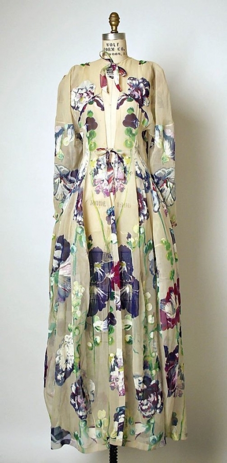 Платья с цветочными рисунками или вышивкой. Cristobal Balenciaga, 1960-е гг.