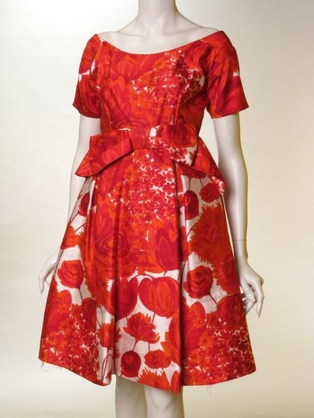 Платья с цветочными рисунками или вышивкой. Cristobal Balenciaga, 1960-е гг.