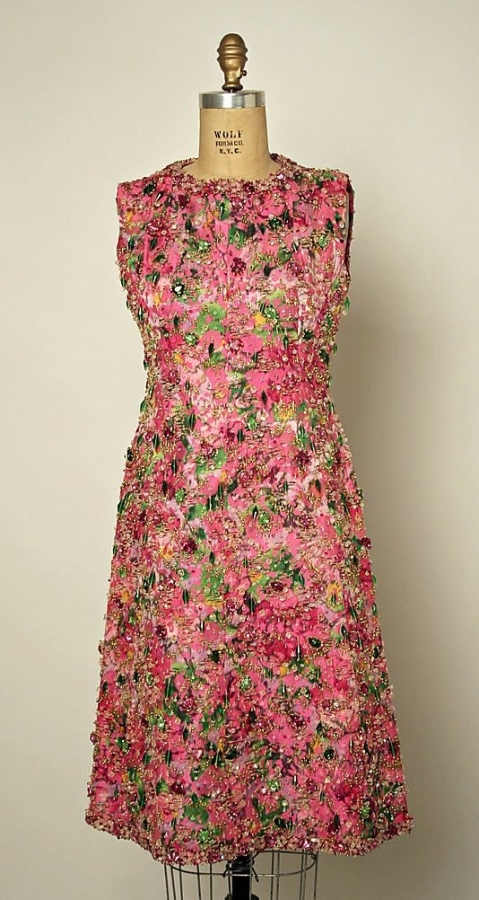 Платья с цветочными рисунками или вышивкой. Cristobal Balenciaga, 1960-е гг.