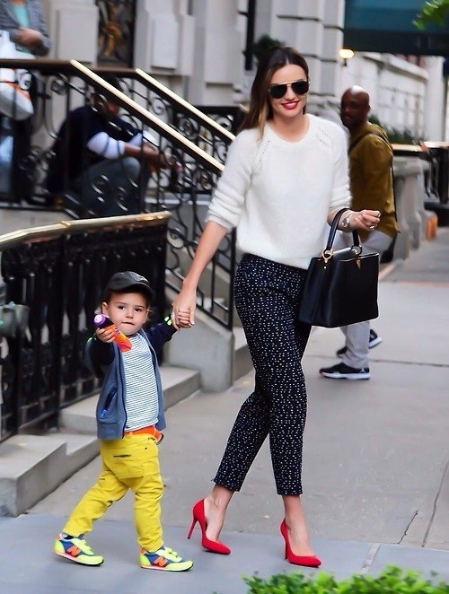 Street style. Street style.