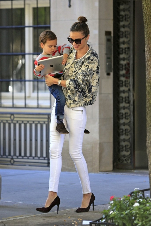 Street style. Street style.