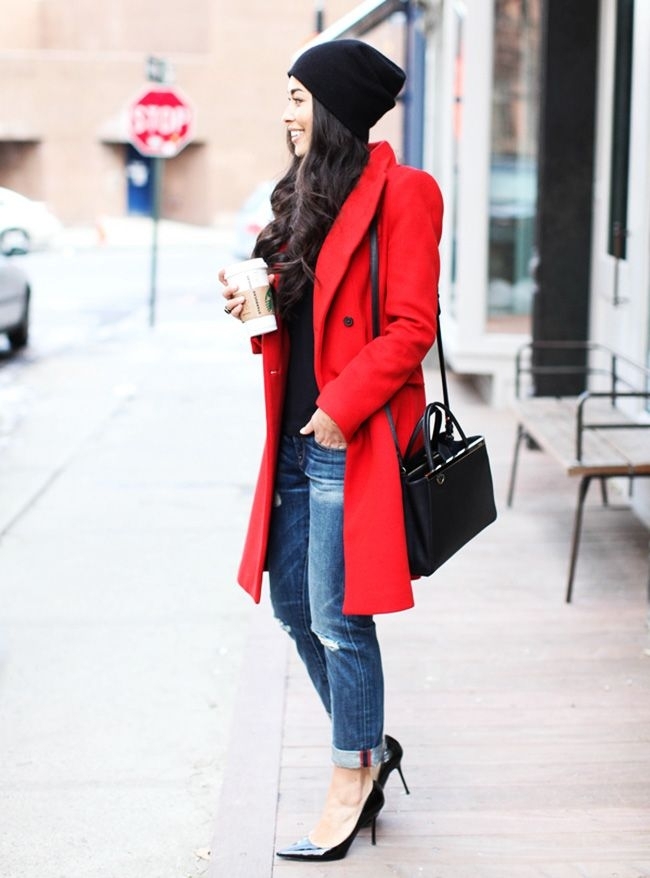 Образы с красным пальто. Примеры сочетаний.