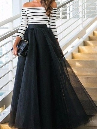 Сногсшибательные фатиновые юбки в классическом черном цвете.