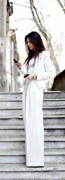 Total white look. Total white look.