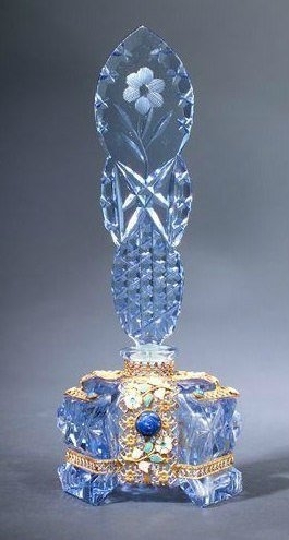Чешские флаконы для духов 1920-х годов Чешские флаконы для духов 1920-х годов
