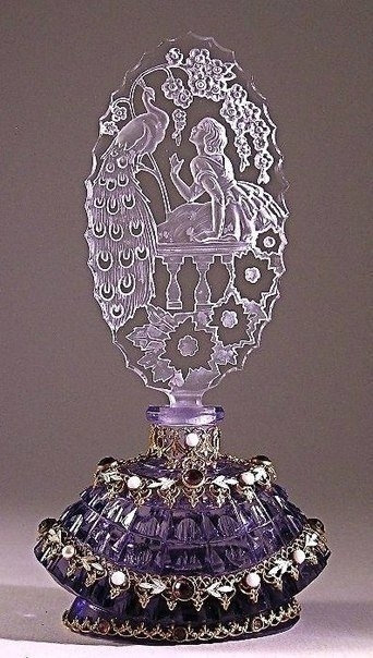 Чешские флаконы для духов 1920-х годов Чешские флаконы для духов 1920-х годов