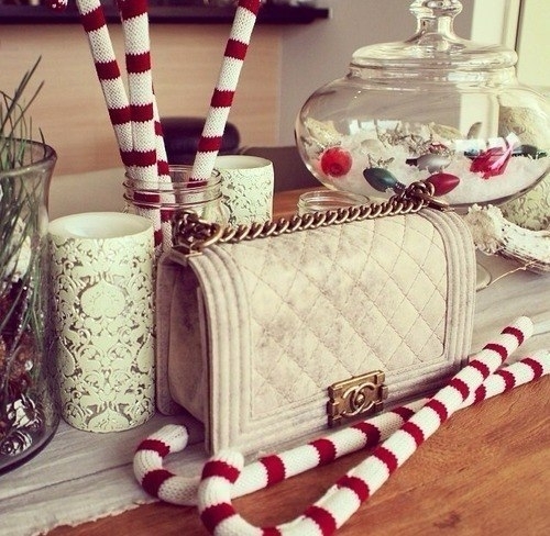 Chanel. Chanel.
